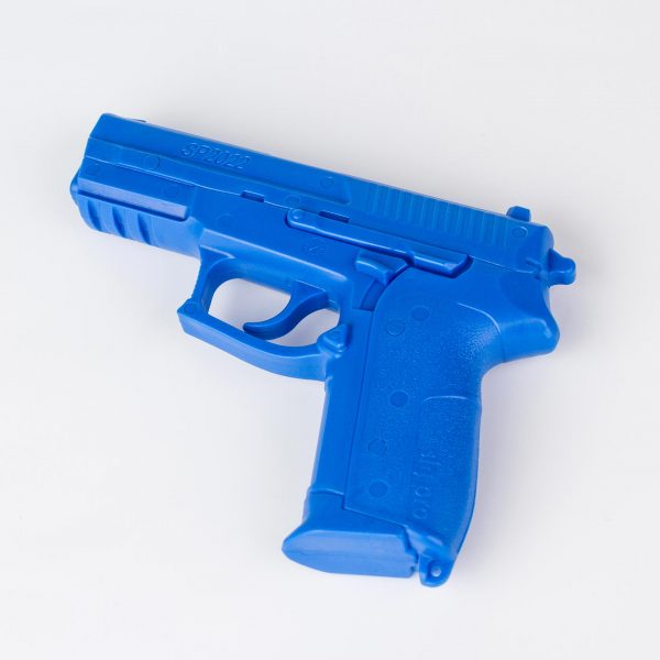 pistola-plastica-de-entrenamiento-3-600x600